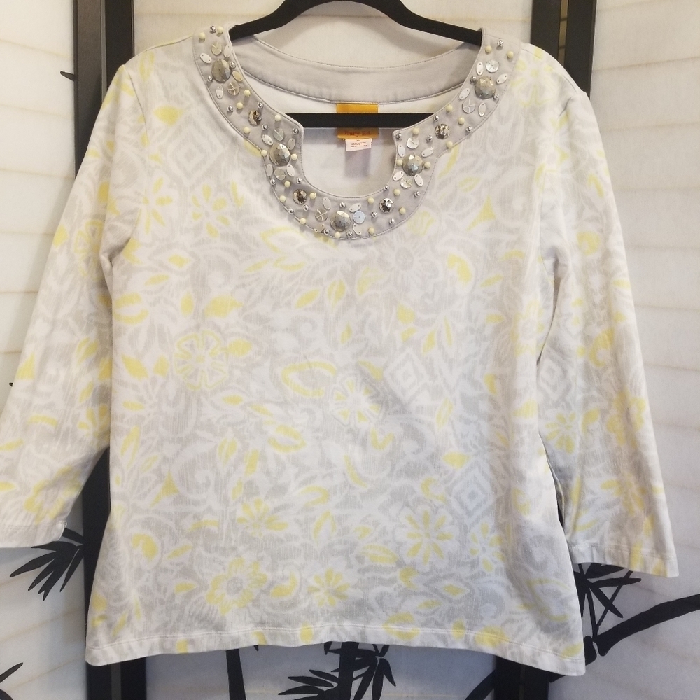 Ruby Rd Embellished Scalloped Neck Top XL 3/4 Sleeve Yellow Gray Floral Blouse - Picture 6 of 10